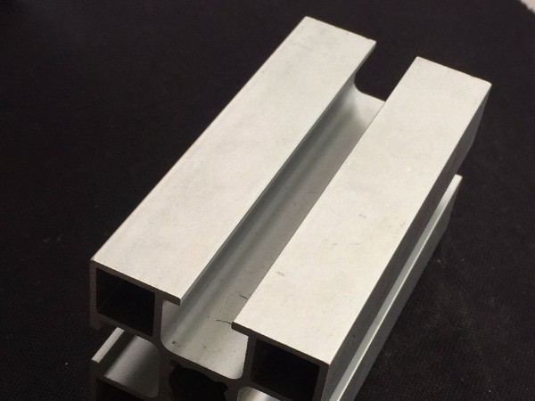 工業鋁型材從生產到出口經歷了什么？